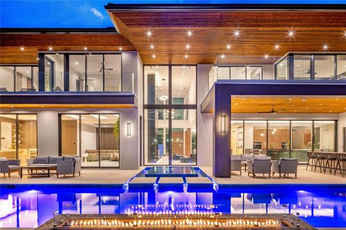 2733 Ne 16th St, Fort Lauderdale, FL, 33304-1618 | Card Image