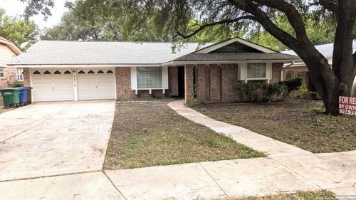 3215 Quakertown Dr, San Antonio, TX, 78230-3333 | Card Image