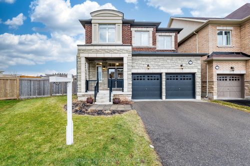 3253 Mintwood Cir, Oakville, ON, L6H0N7 | Card Image