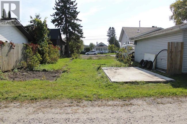 220 3 Rd St E, Home with 0 bedrooms, 0 bathrooms and null parking in Fort Frances ON | Image 5
