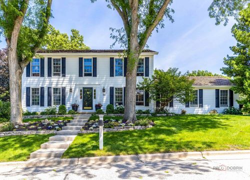 1110 Furlong Dr, Libertyville, IL, 60048-3727 | Card Image