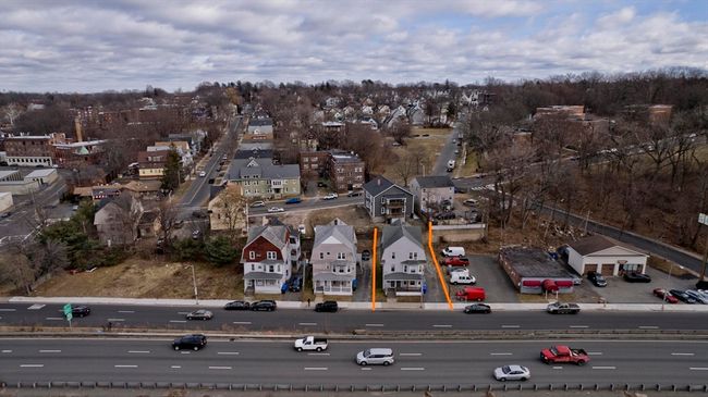 369 - 367 E Columbus Ave, Home with 9 bedrooms, 3 bathrooms and 3 parking in Springfield MA | Image 10
