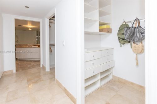 d-9559 Collins Ave, Surfside, FL, 33154-2655 | Card Image