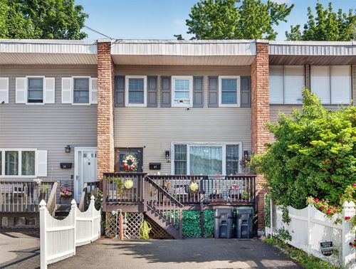 41 Mclaughlin Ave, West Haverstraw, NY, 10993-1009 | Card Image