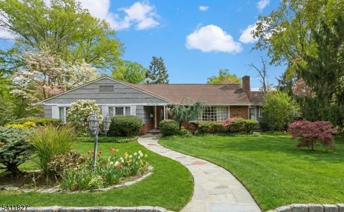 373 Upland Rd, Mountainside, NJ, 07092-2020 | Card Image