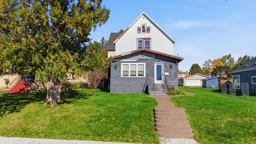 911 10th Avenue, Two Harbors, MN, 55616 | Card Image
