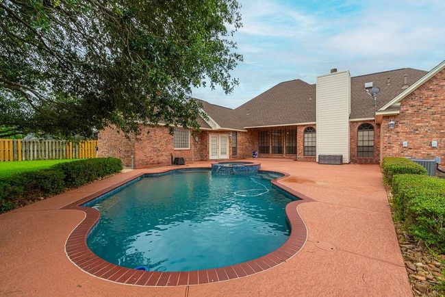 603 Oleander St, House other with 4 bedrooms, 3 bathrooms and 3 parking in Lake Jackson TX | Image 43