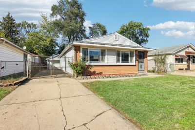 3204 Emery Lane, House other with 3 bedrooms, 1 bathrooms and 2 parking in Robbins IL | Image 1