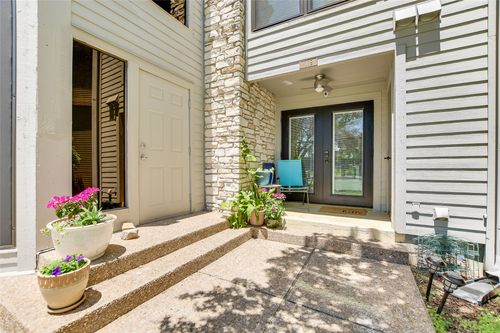 118 World Of Tennis Sq, Lakeway, TX, 78738-1104 | Card Image