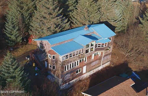 307 High St, Kodiak, AK, 99615-6066 | Card Image