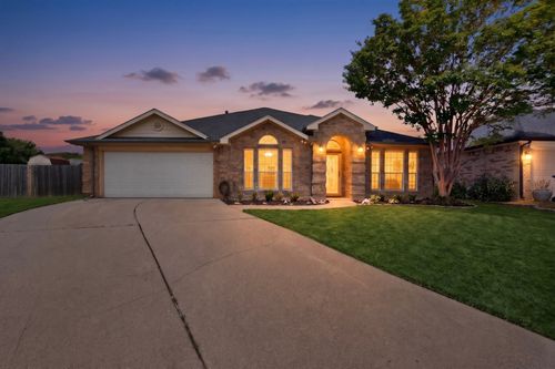 1012 Hidden View Ct, Burleson, TX, 76028-6005 | Card Image