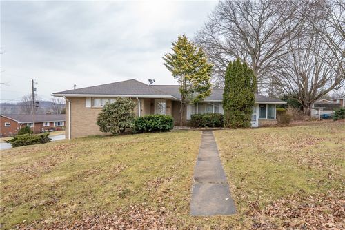 616 Boxwood Dr, Latrobe, PA, 15650-3808 | Card Image