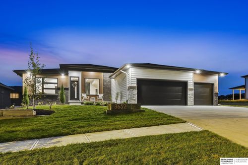 3652 S 218th Ave, Elkhorn, NE, 68022-5494 | Card Image