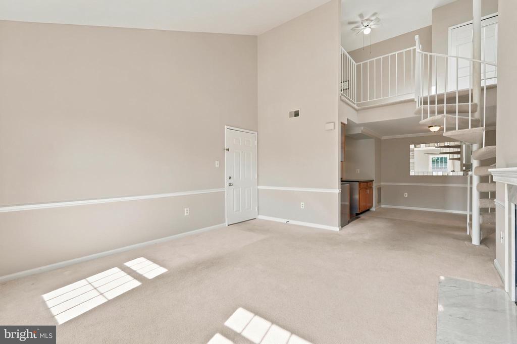 Residential Lease in WOODBRIDGE 3