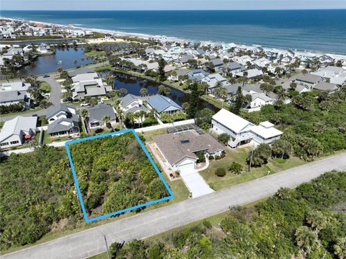 11 Mahoe Dr N, PALM COAST, FL, 32137-2637 | Card Image