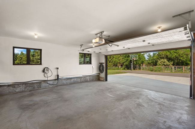 100 N Low Bench Rd, House other with 3 bedrooms, 2 bathrooms and null parking in Gallatin Gateway MT | Image 37