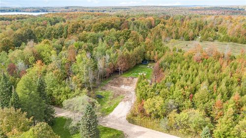 135 Sir Williams Lane, Flesherton, ON, N0C1E0 | Card Image