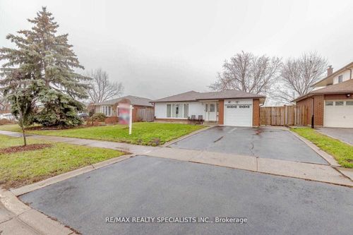 72 Dorchester(Upper) Drive, Brampton, ON, L6T3E4 | Card Image