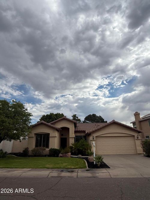 312 W Angela Dr, Phoenix, AZ, 85023-6526 | Card Image