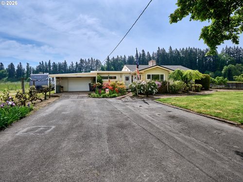 5724 S Anderson Rd, Aurora, OR, 97002-9327 | Card Image