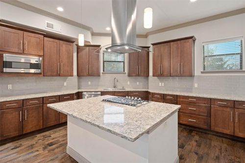 7-1021 Pavillion St, Dallas, TX, 75204-5617 | Card Image