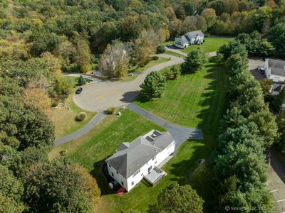 28 Turtle Lane, House other with 4 bedrooms, 2 bathrooms and null parking in Guilford CT | Image 3