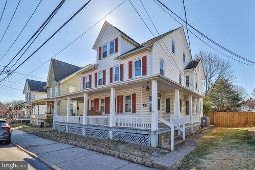 126 S 2nd St, Quakertown, PA, 18951-1608 | Card Image