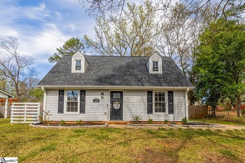 135 Ashdown Dr, Simpsonville, SC, 29680-3601 | Card Image