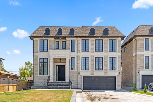 1309 Commerce St, Pickering, ON, L1W1E1 | Card Image