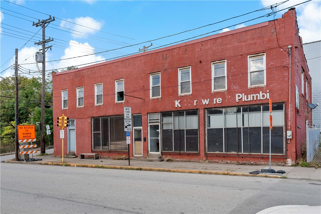 Commercial Sale in Braddock 2
