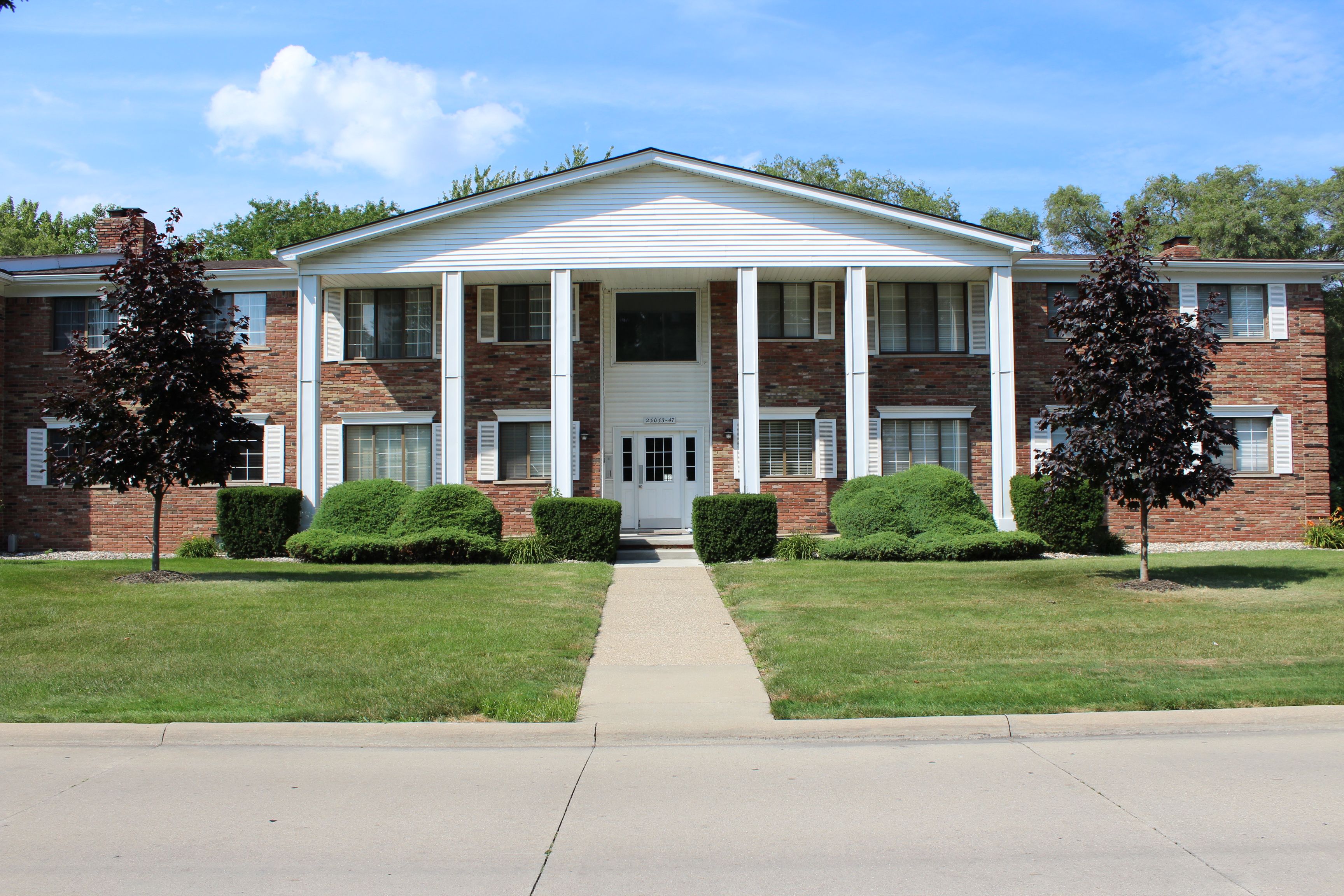 Liberty St, Saint Clair Shores, MI 48080
