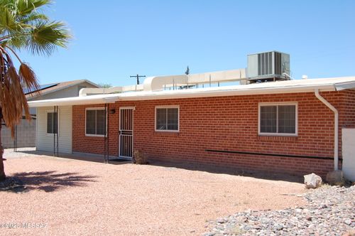 5843 E 19th St, Tucson, AZ, 85711-5126 | Card Image
