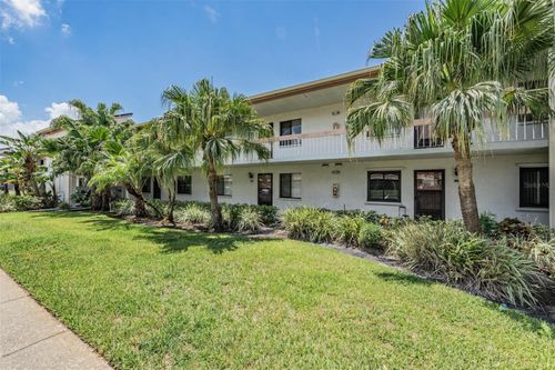 12-112 Lakeview Pl, OLDSMAR, FL, 34677-2218 | Card Image