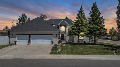 2507 Cripple Creek Dr, Rock Springs, WY, 82901-4382 | Card Image