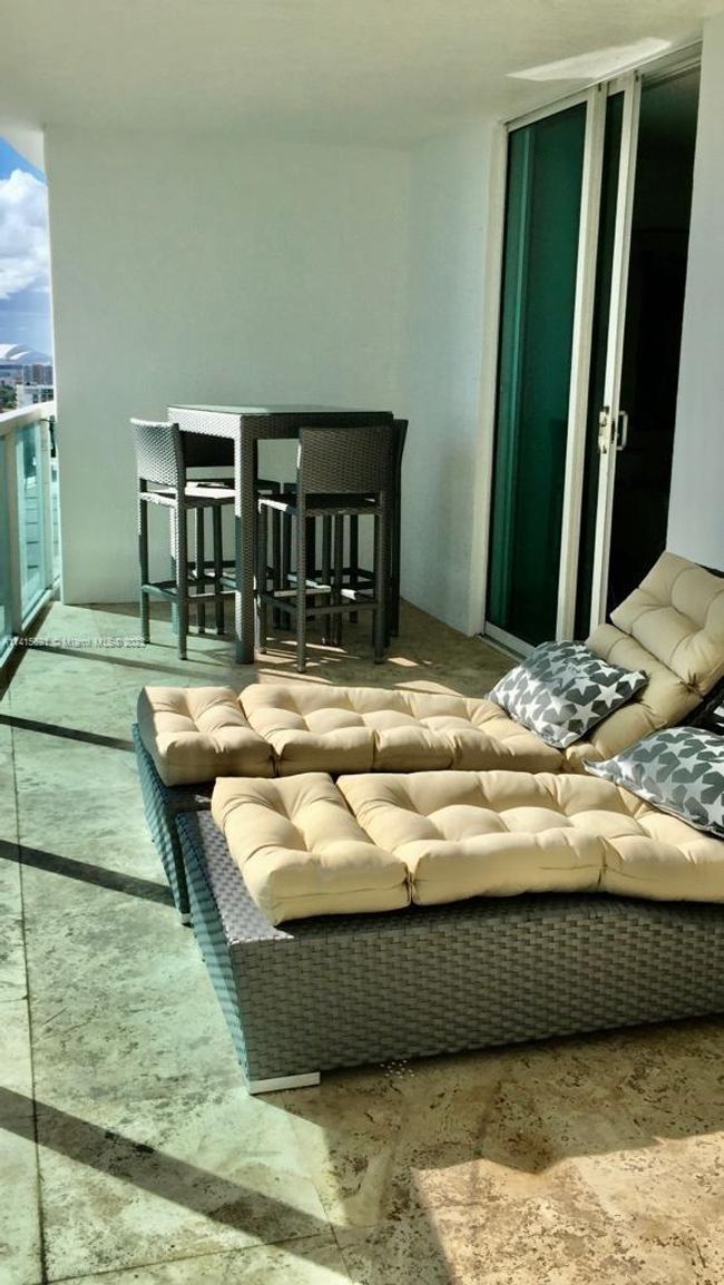 APT-2110 - 2101 Brickell Ave, Condo with 1 bedrooms, 1 bathrooms and null parking in Miami FL | Image 19