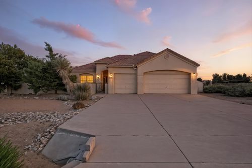 736 Gray Hawk Drive Ne, Rio Rancho, NM, 87144 | Card Image