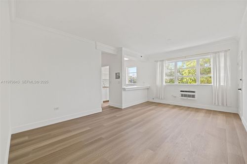 apt-26-4710 Pine Tree Dr, Miami Beach, FL, 33140-3156 | Card Image