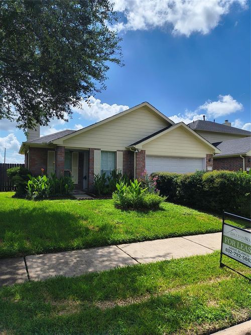 11723 Berry Meadow Dr, Houston, TX, 77071-3267 | Card Image