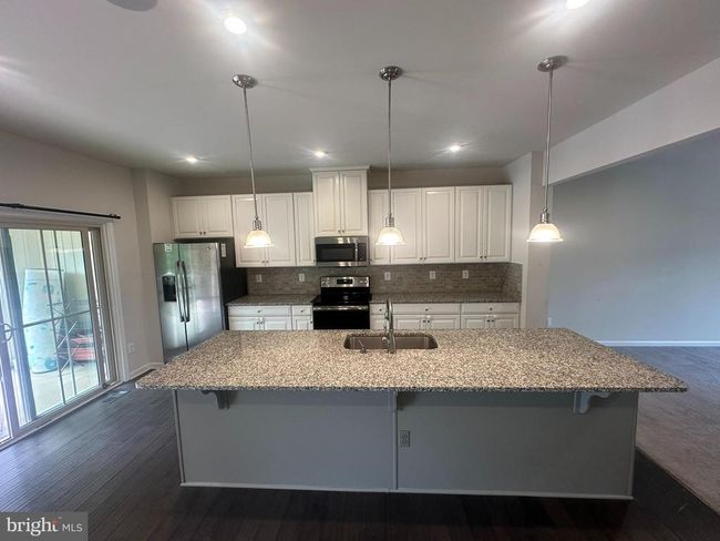 10402 Steeplechase Run Ln, Townhouse with 3 bedrooms, 4 bathrooms and null parking in MANASSAS VA | Image 11