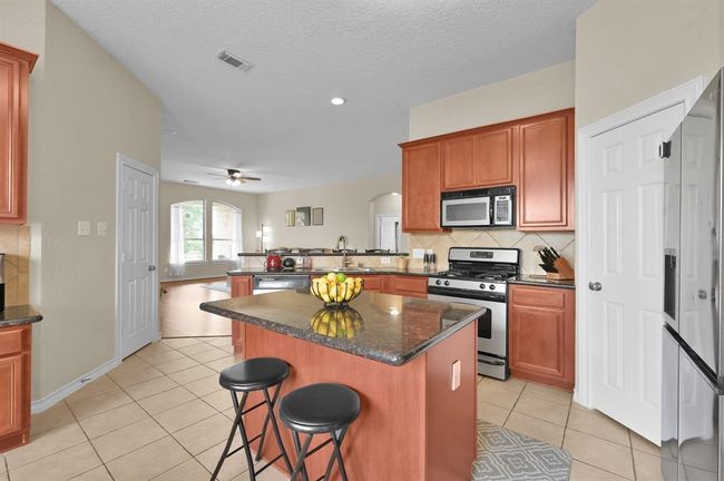 3307 Ellscott Ct, House other with 4 bedrooms, 2 bathrooms and 2 parking in Spring TX | Image 8