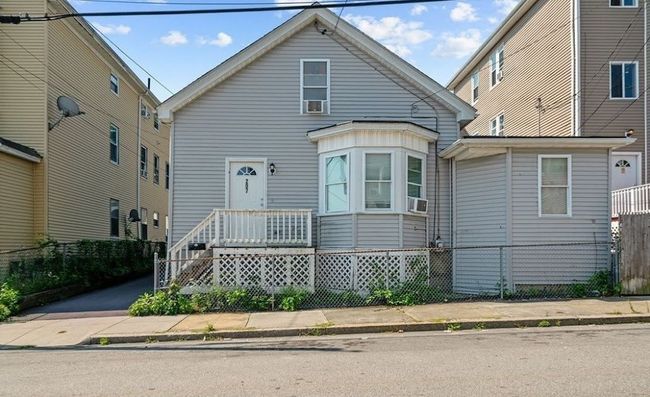 207 Buffinton St, House other with 4 bedrooms, 1 bathrooms and null parking in Fall River MA | Image 10