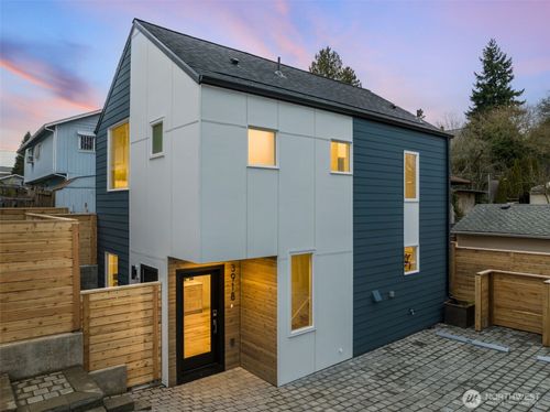 3918 S Juneau St, Seattle, WA, 98118-2633 | Card Image