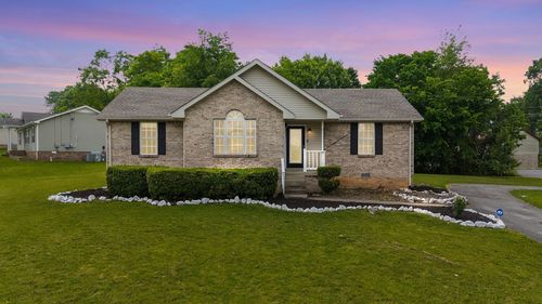 572 Cabot Cv, Clarksville, TN, 37042-6067 | Card Image