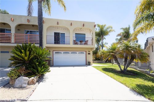 708 Vista Pacifica Cir, Pismo Beach, CA, 93449-3271 | Card Image