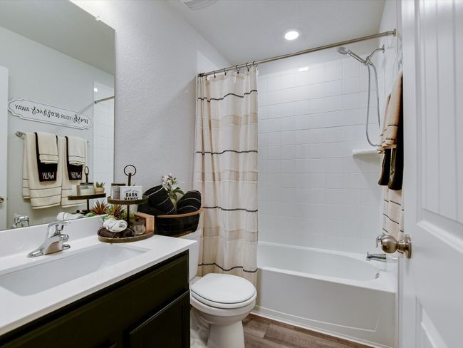 1640 Th Johnson, House other with 3 bedrooms, 2 bathrooms and 4 parking in Taylor TX | Image 16