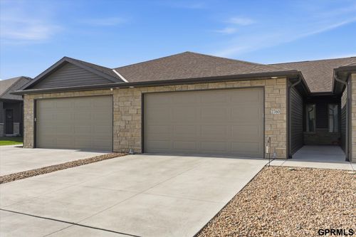 2760 Sheila Lane, Lincoln, NE, 68516 | Card Image
