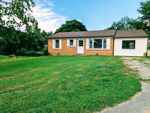 400 Miller St, Livingston, TN, 38570-1858 | Card Image