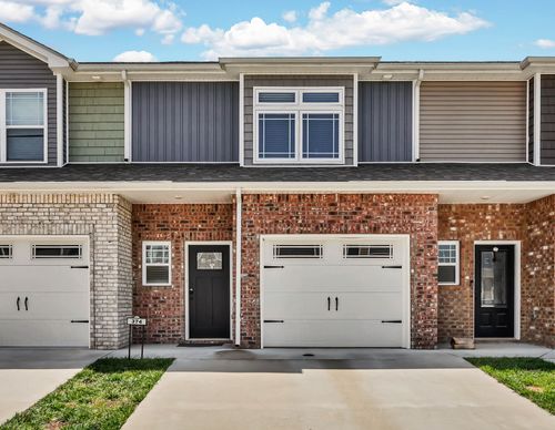 374 Fallow Cir, Clarksville, TN, 37040-2057 | Card Image