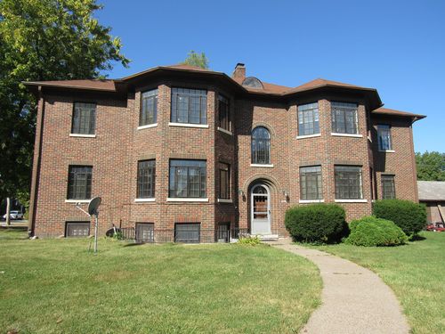 2-416 W Columbia Ave, Davenport, IA, 52803-1447 | Card Image