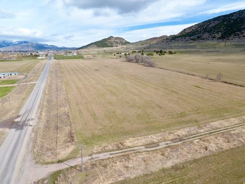 355 S 300 E, Malad City, ID, 83252 | Card Image